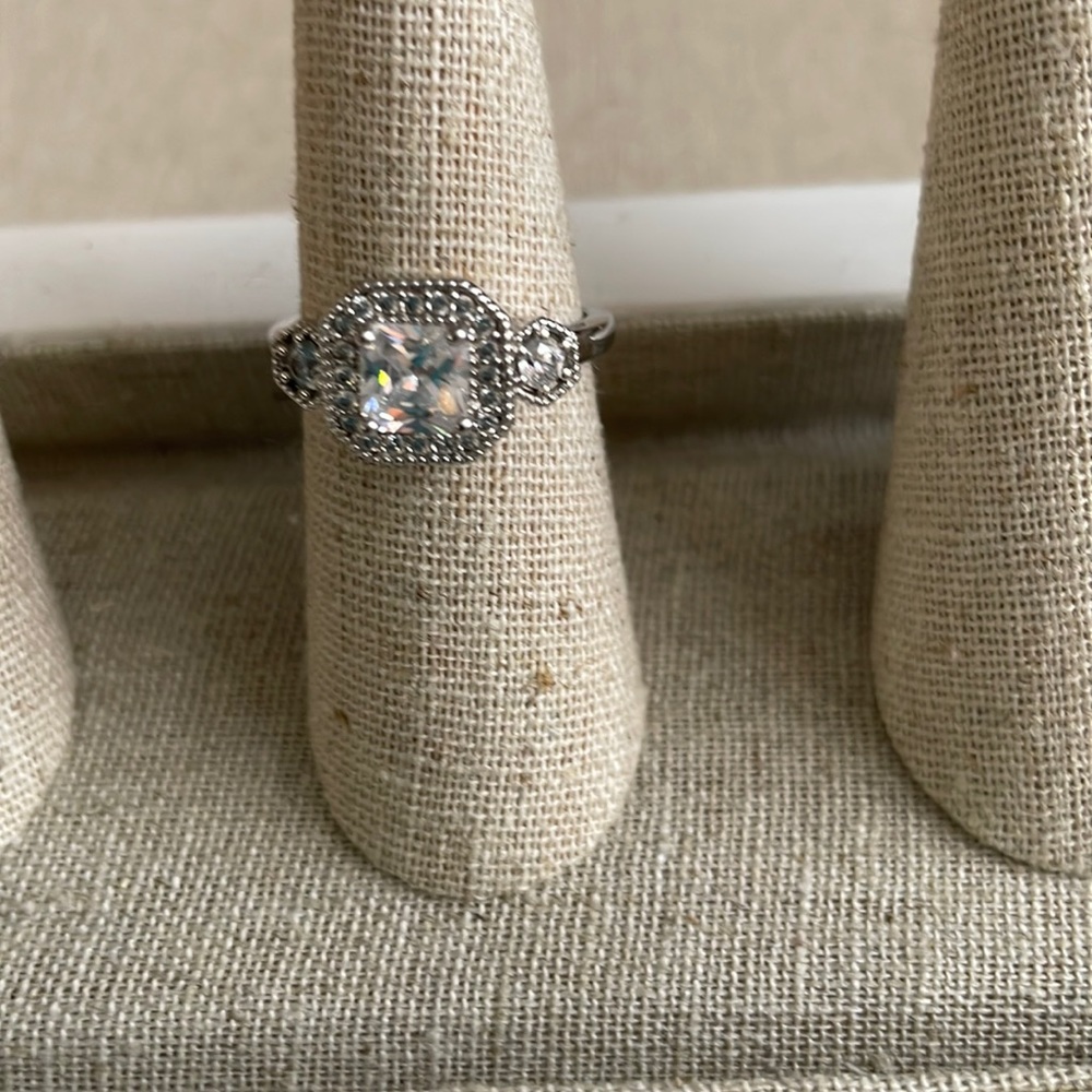 Deco cocktail ring